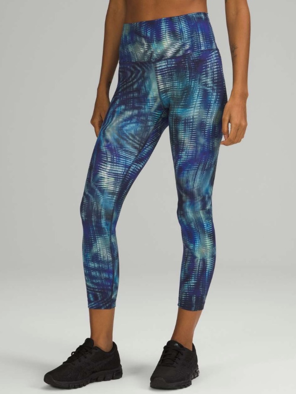 Lululemon Wunder Train High-Rise
Crop in Flux Blue Multi